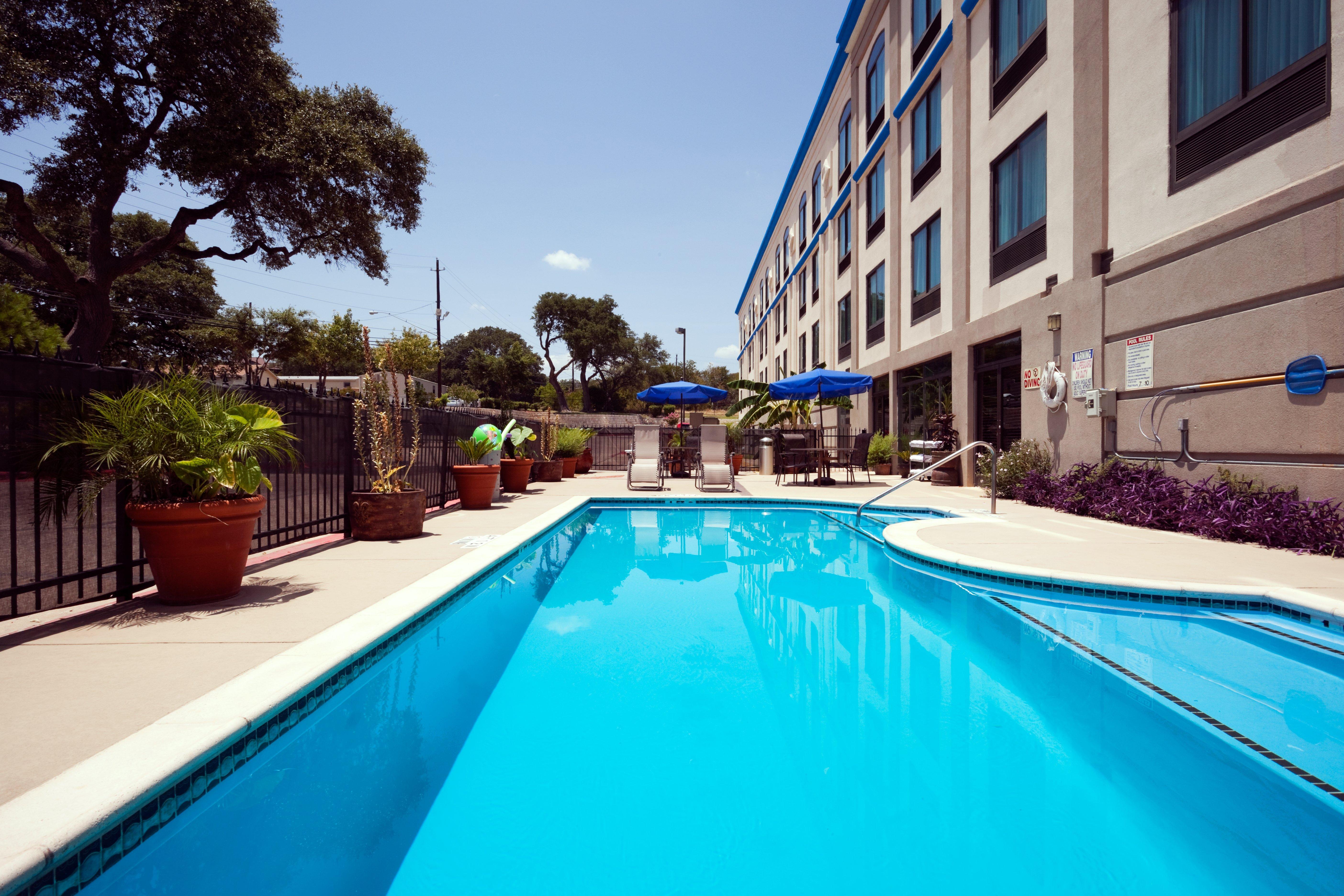 Express & North By Ihg Austin