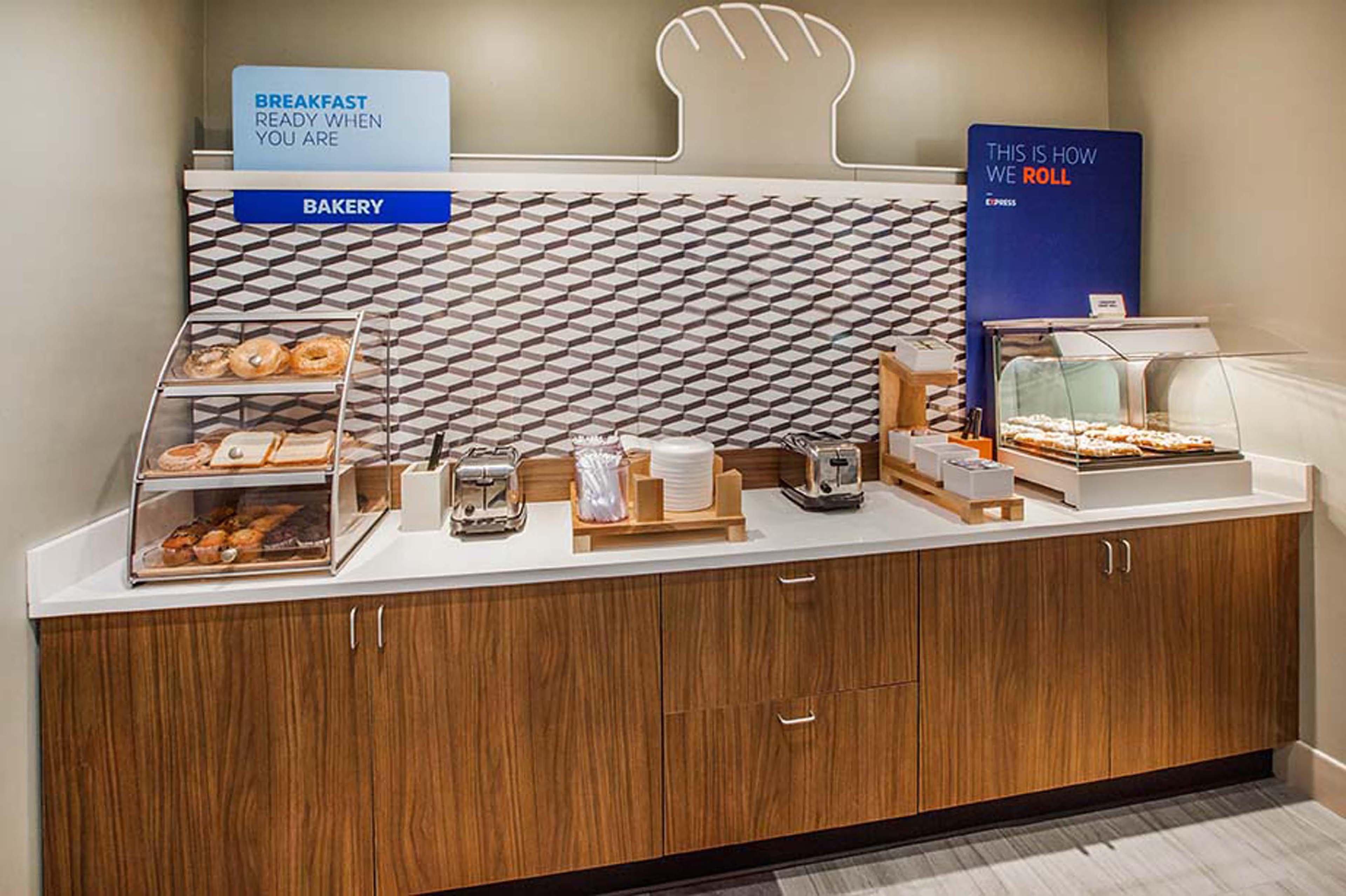 Express & South By Ihg Hotel Austin