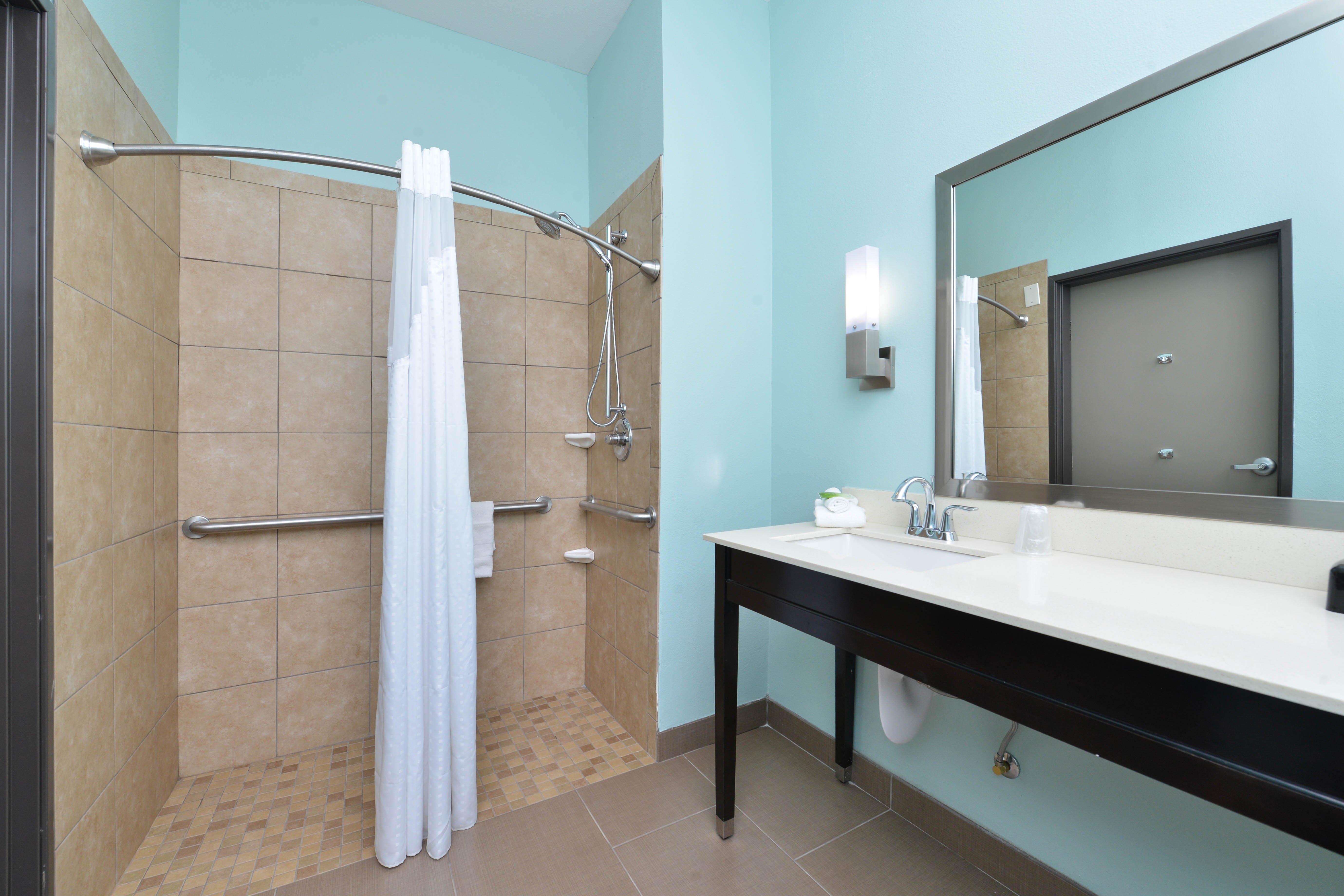 Express & South By Ihg Hotel 3*