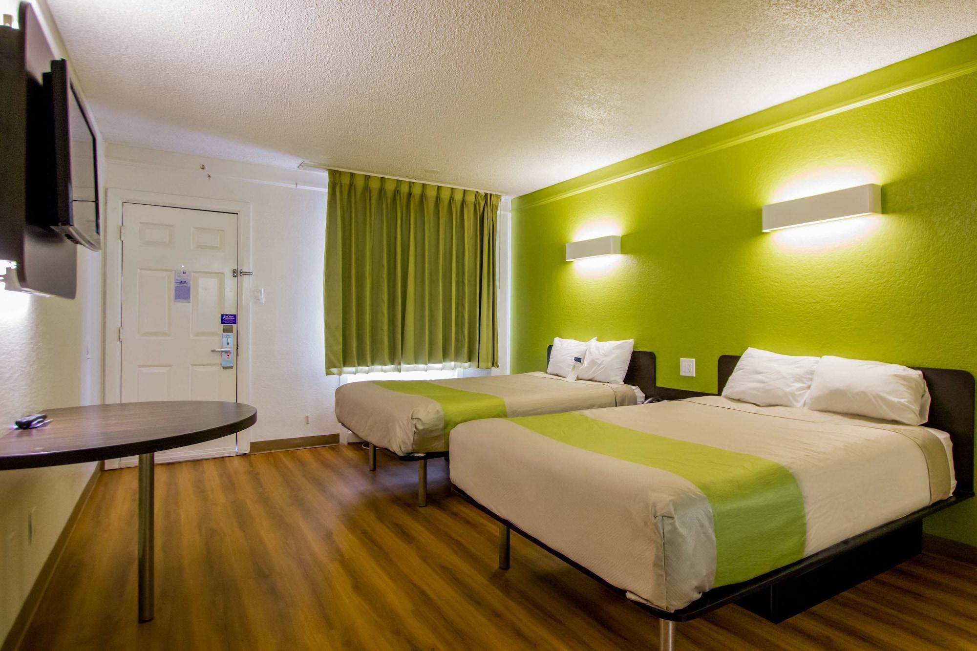 6-austin, Tx - Midtown 2* Austin