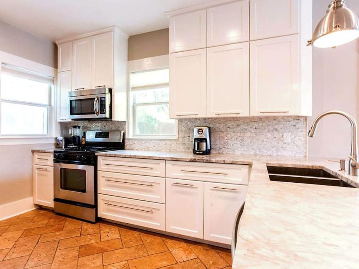 Downtown In Amazing Walkable Location *