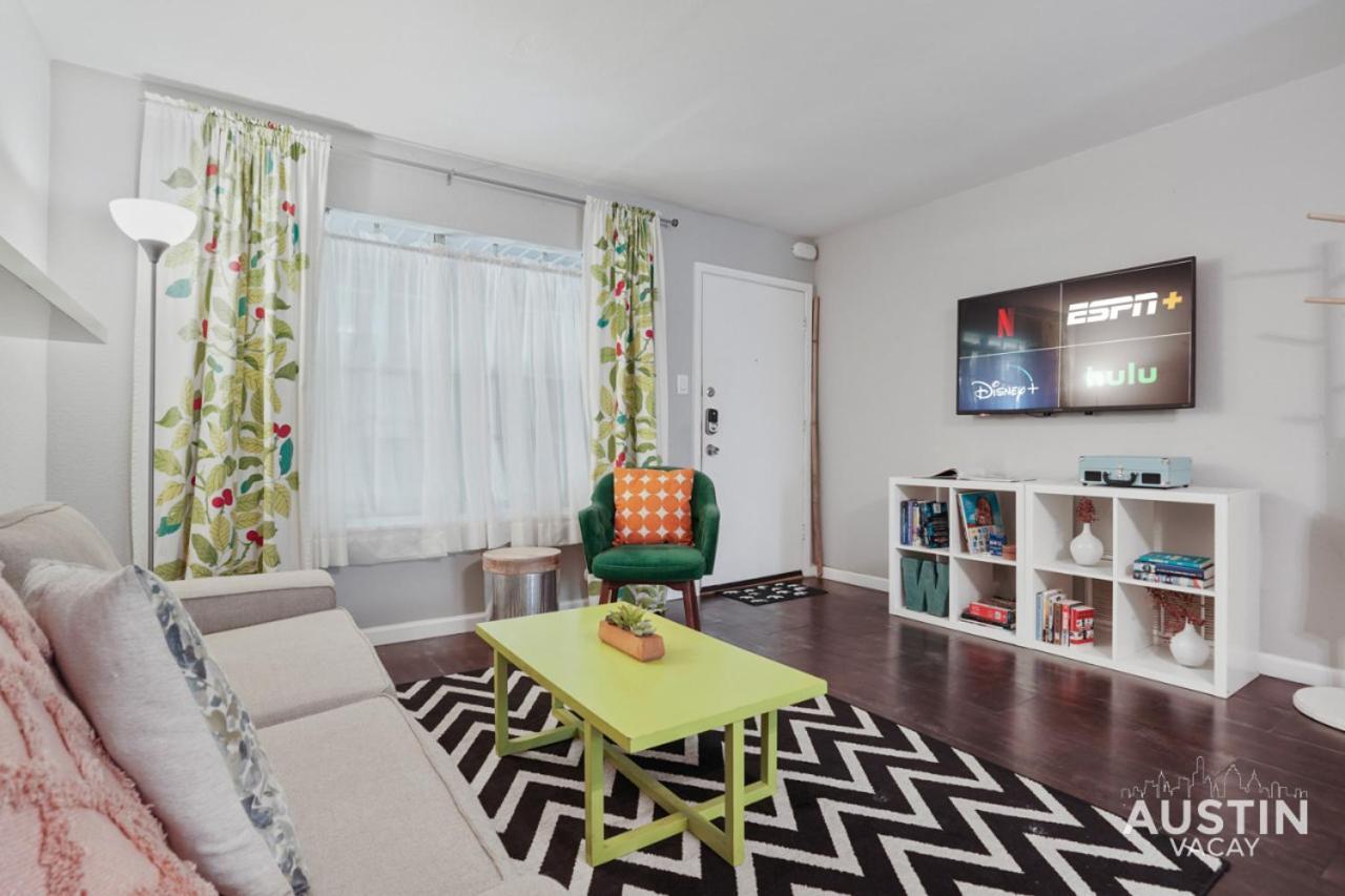 Chic Poolside Homebase Steps From South Congress * Austin