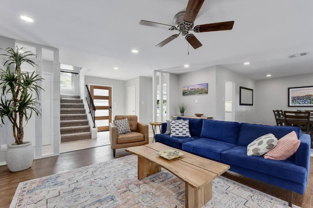Remodeled 3br, 2.5 Bath Retreat W/ Large Backyard Austin