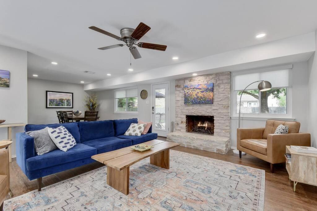 Remodeled 3br, 2.5 Bath Retreat W/ Large Backyard