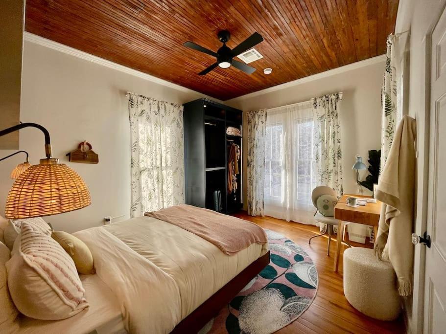 Landmark 1894 Bouldin Creek Holiday home *