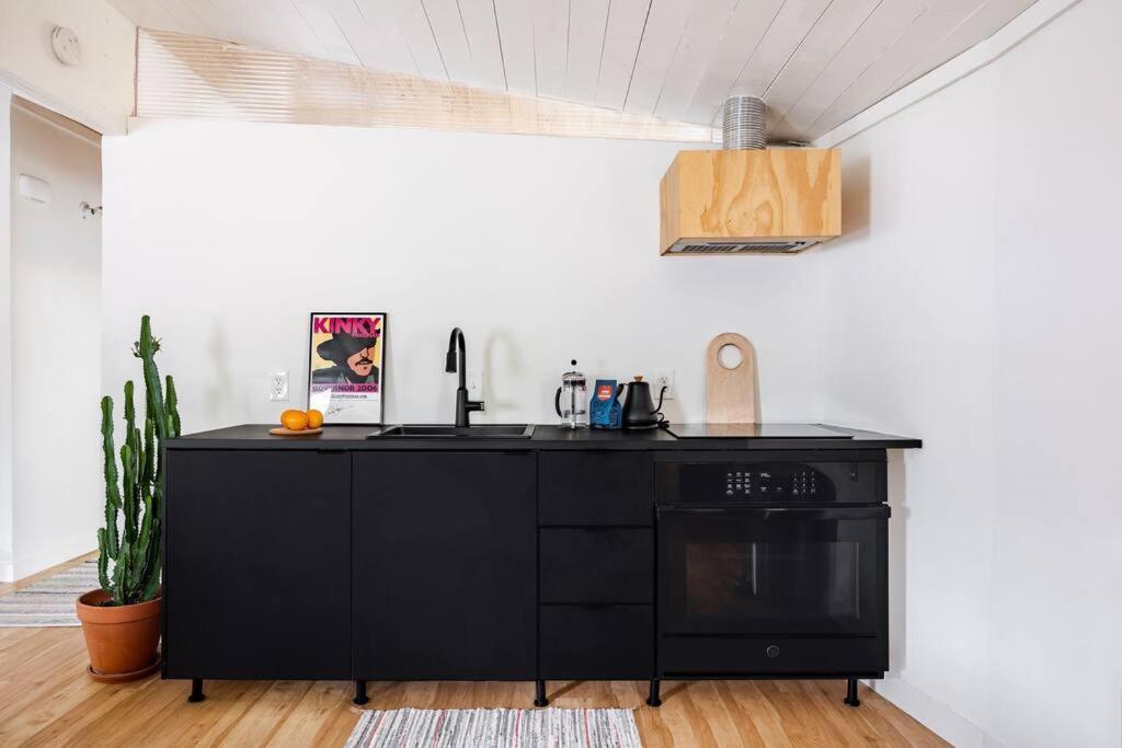Walk To Coffee, Bars, Eats — The Cozy *