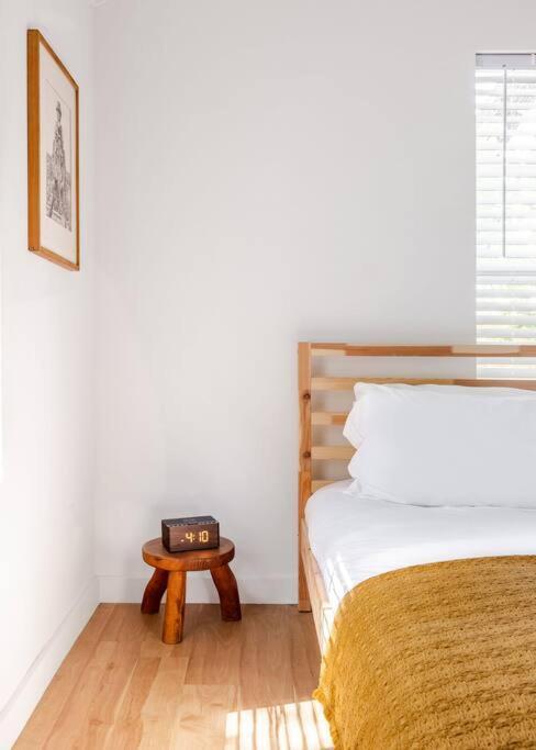Walk To Coffee, Bars, Eats — The Cozy Austin
