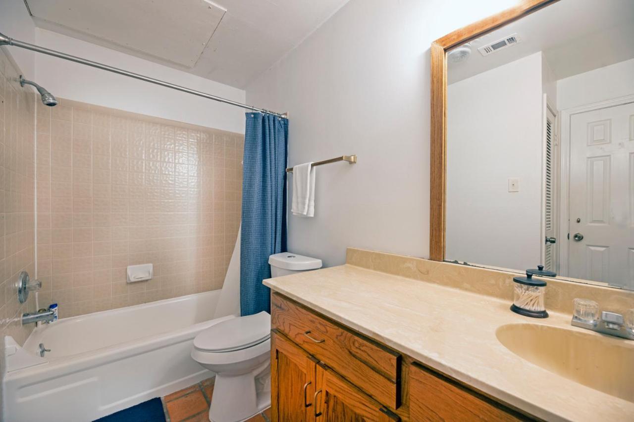 Charming Mini-suite In West Campus! * Austin