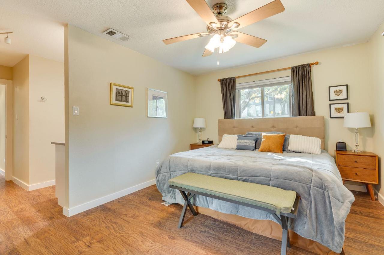 Pet-friendly With Private Yard! * Austin
