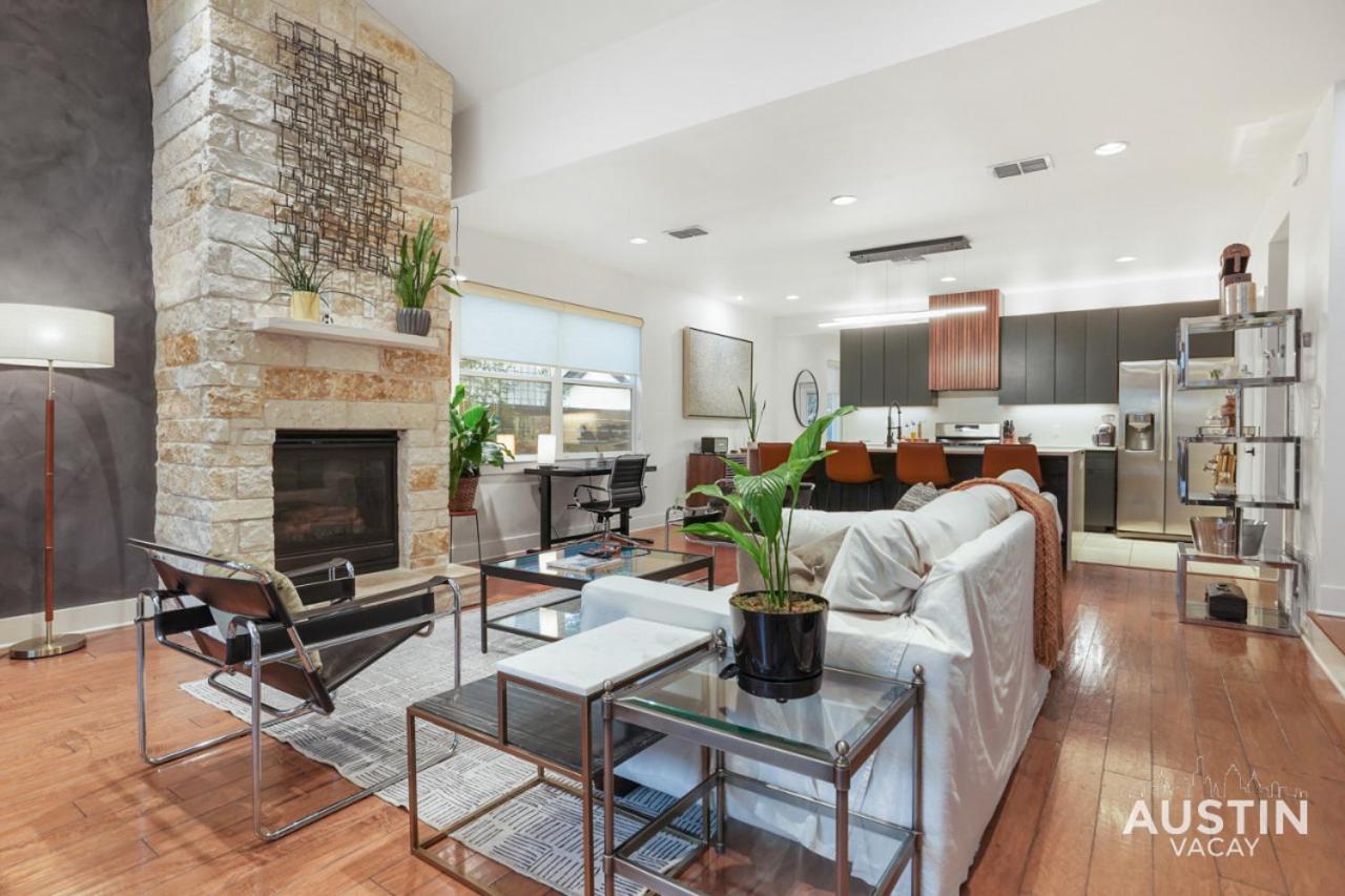 Holiday home Stylish Retreat W Outdoor Oasis In Heart Of *