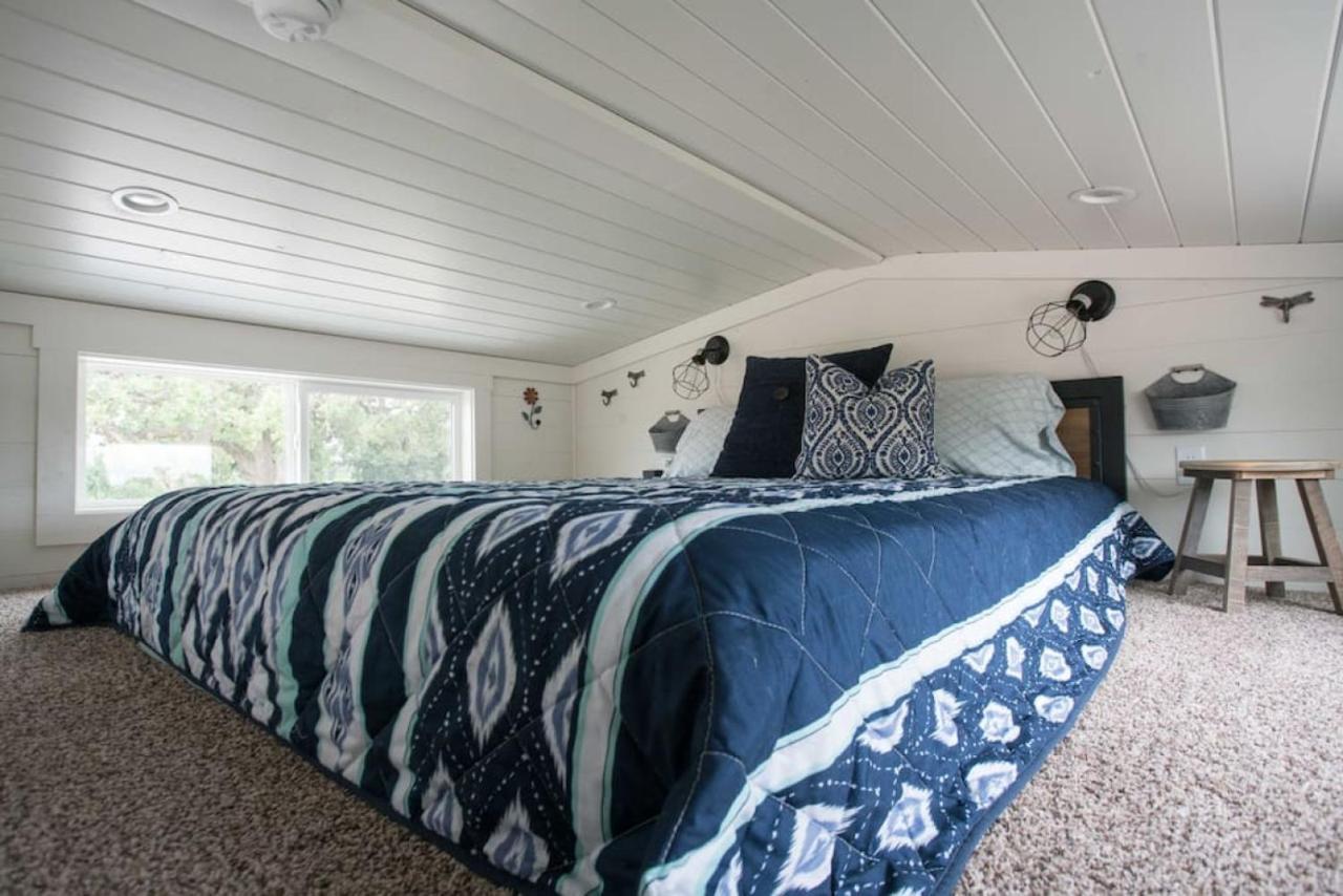 Apartment Simply Southern Tiny House Retreat