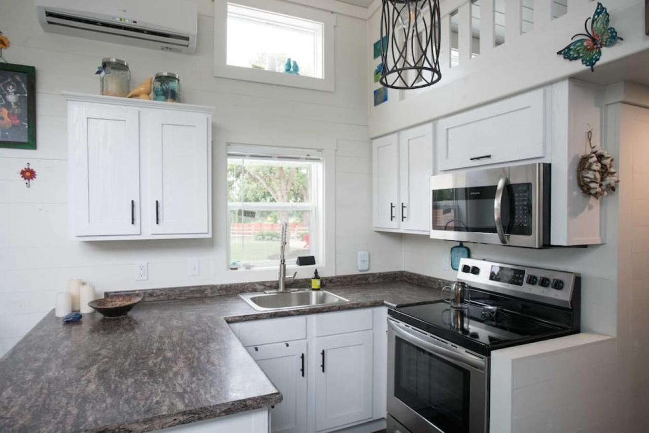 Simply Southern Tiny House Retreat Apartment