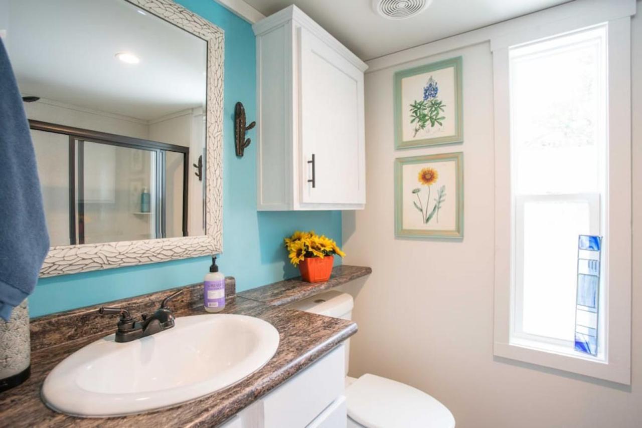 Simply Southern Tiny House Retreat * Austin