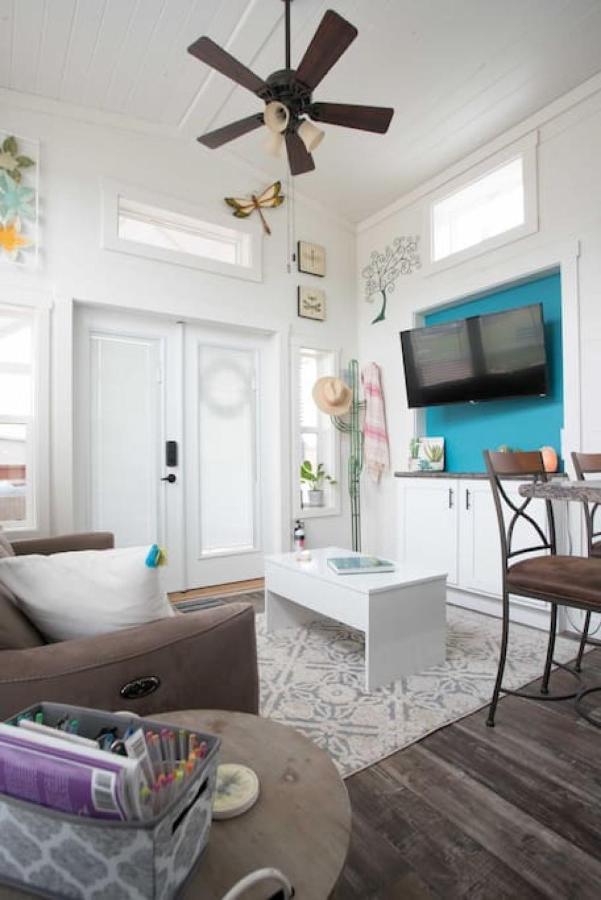 Simply Southern Tiny House Retreat Apartment Austin