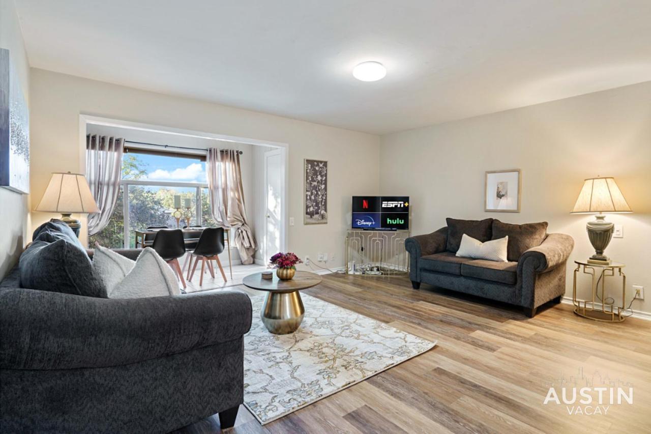 Holiday home Free Parking And Pool At Chic Oasis *