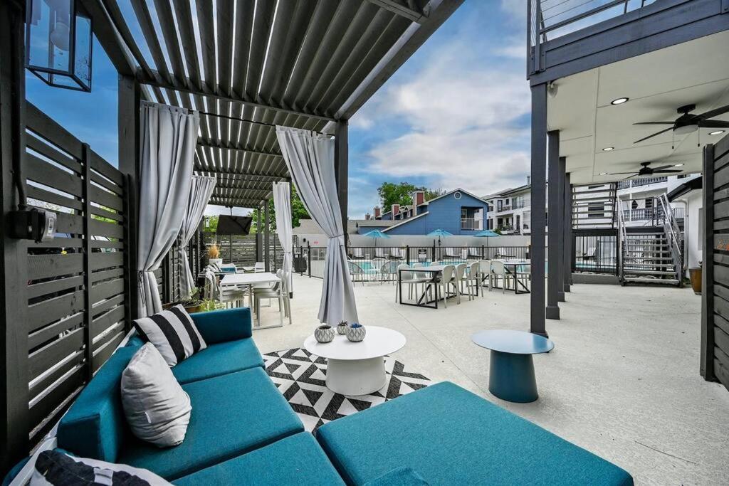 Apartment Spacious 3b/3bath W/ Gym, Free Parking, 1g Wi-fi Austin