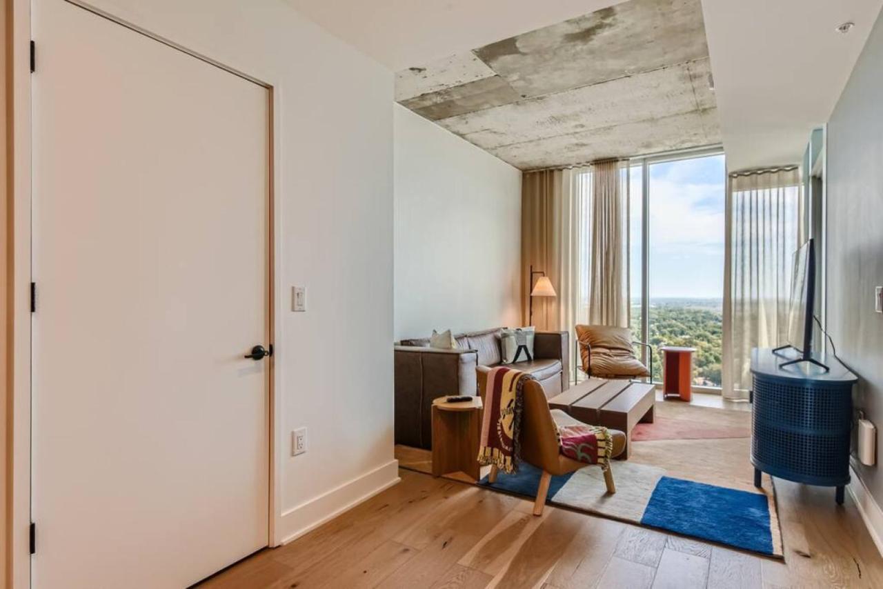 Apartment Luxury 1br With Views, Rooftop Pool And Walk To Rainey St.