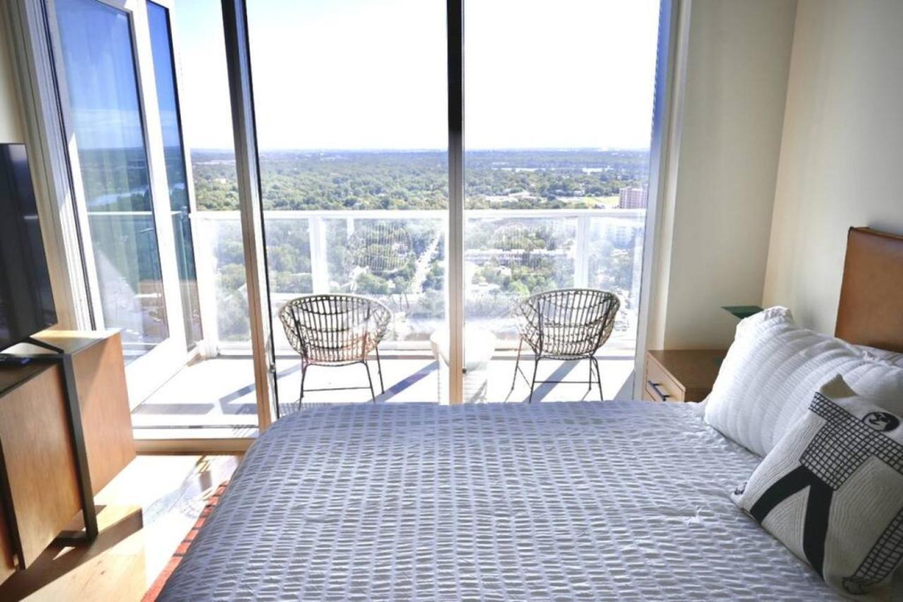 Luxury 1br With Views, Rooftop Pool And Walk To Rainey St. *