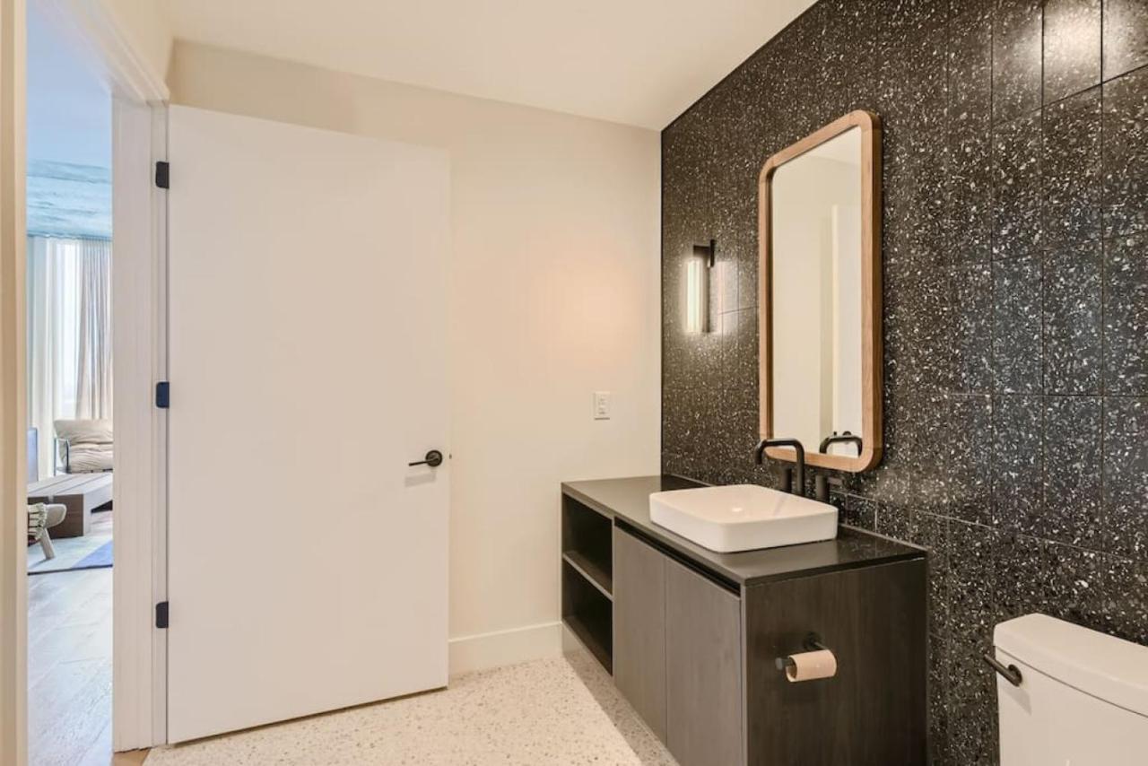 Apartment Luxury 1br With Views, Rooftop Pool And Walk To Rainey St. Austin
