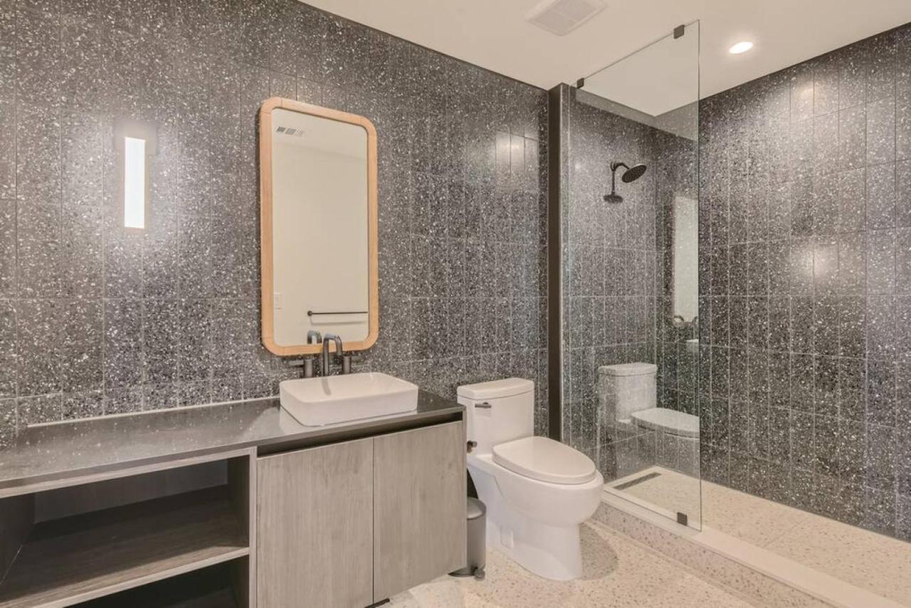 Luxury 1br With Views, Rooftop Pool And Walk To Rainey St.