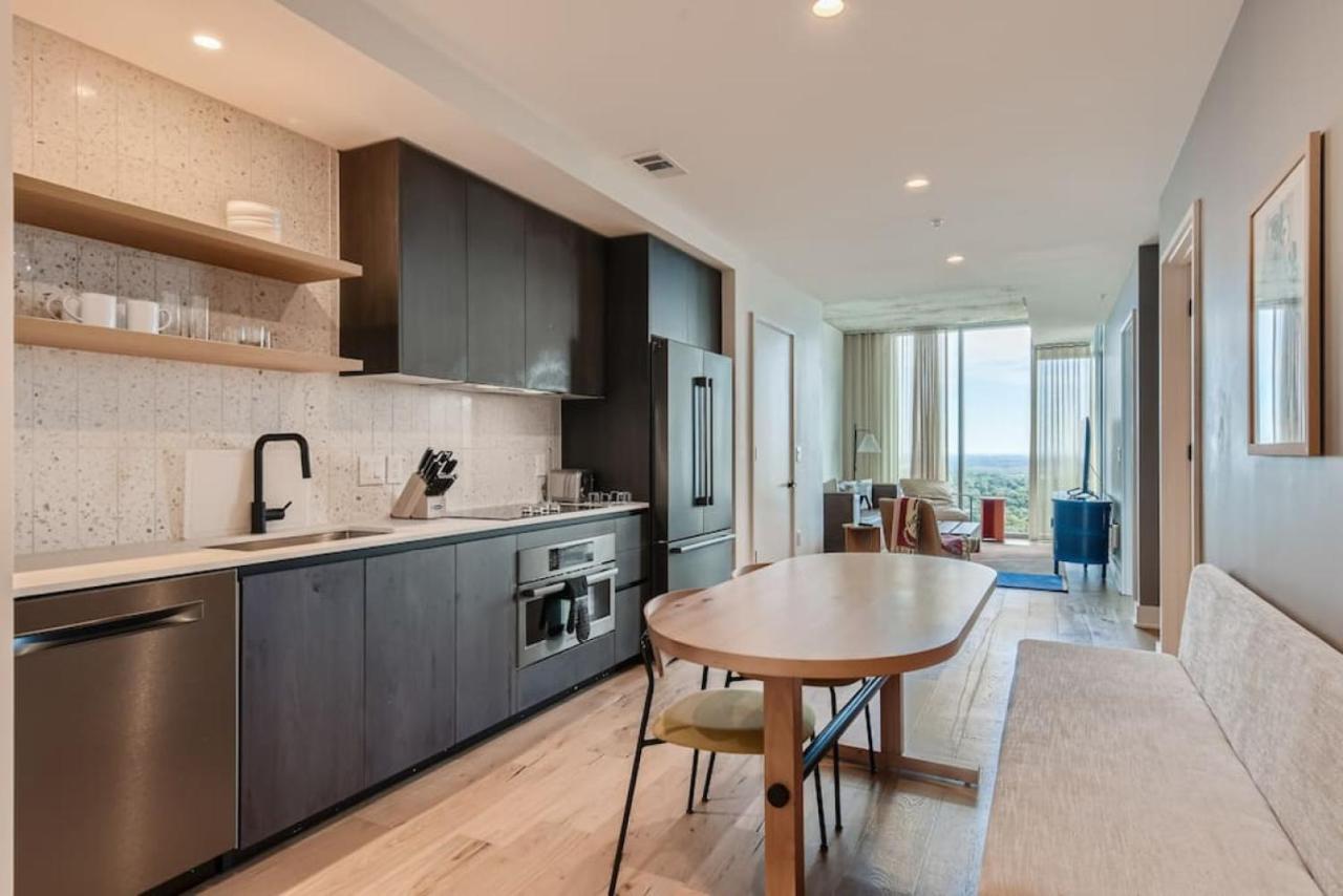 Apartment Luxury 1br With Views, Rooftop Pool And Walk To Rainey St. Austin