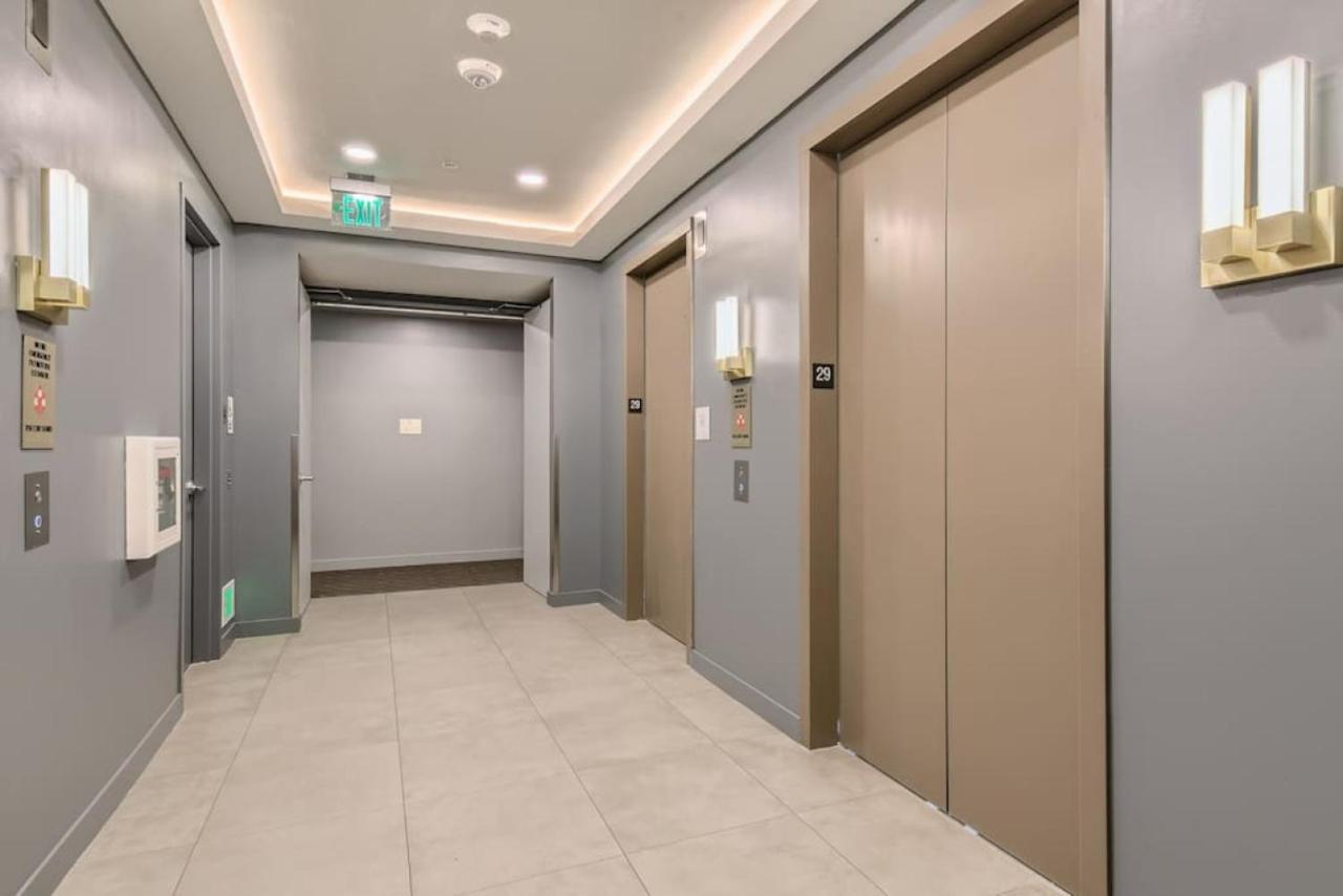 Luxury 1br With Views, Rooftop Pool And Walk To Rainey St. * Austin