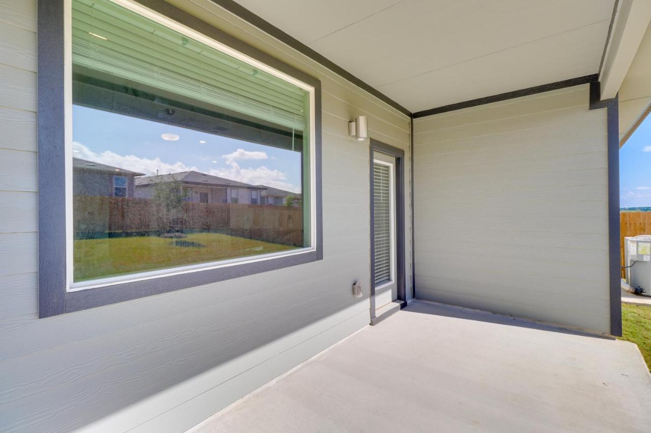 Bright Vacation About 10 Mi To Downtown! Holiday home *