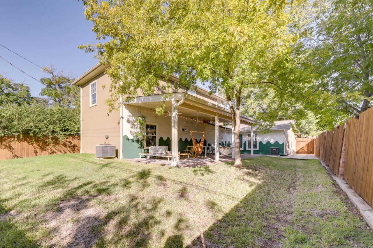 Vibrant Vacation With Covered Patio Holiday home