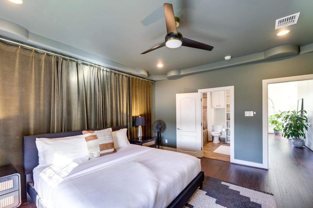 Vibrant Vacation With Covered Patio Holiday home Austin