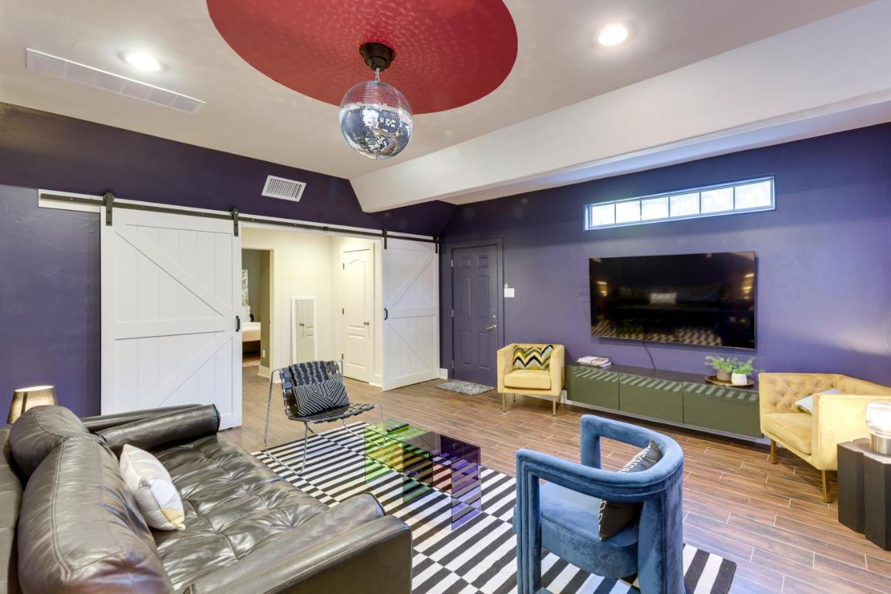 Vibrant Vacation With Covered Patio Austin
