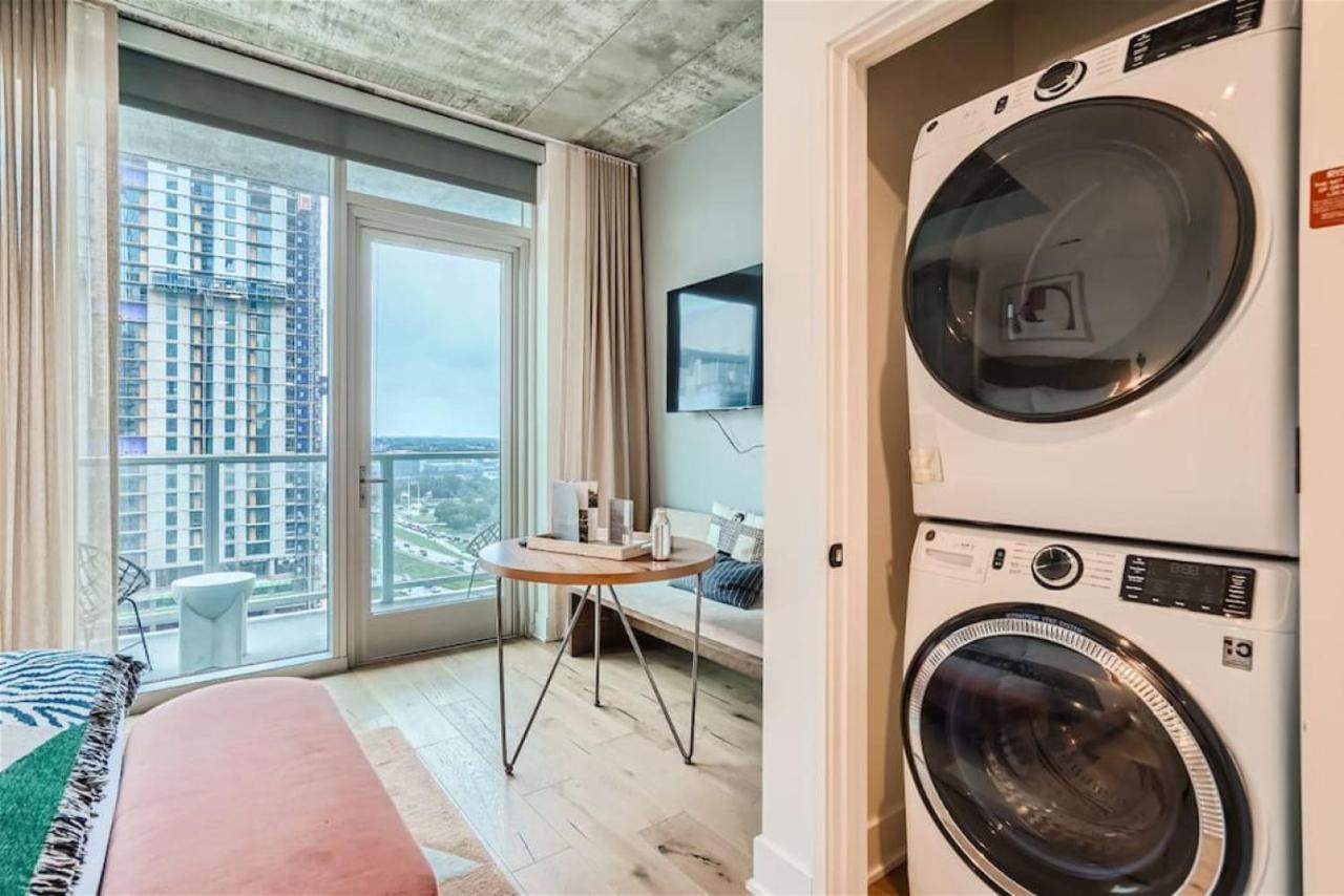 Apartment New 1br With Views And Rooftop Pool Near Rainey St Austin