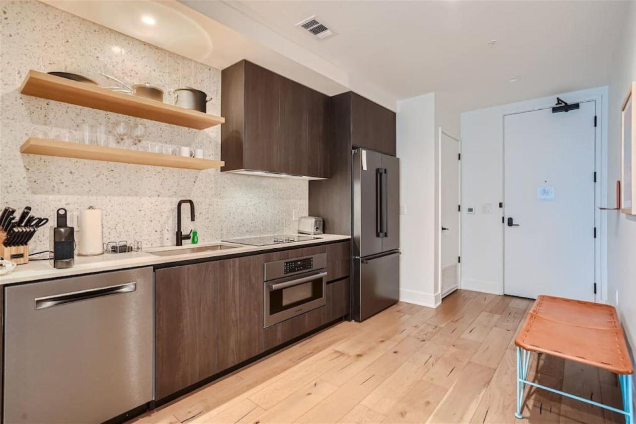 New 1br With Views And Rooftop Pool Near Rainey St Apartment Austin