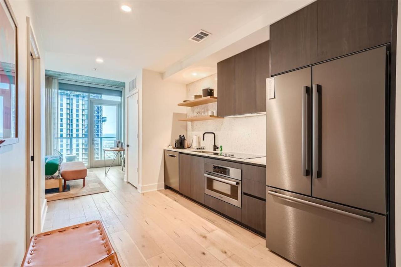 New 1br With Views And Rooftop Pool Near Rainey St