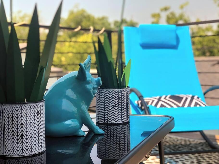 East Austintacious - Artsy, Walkable 4br 4ba * Austin