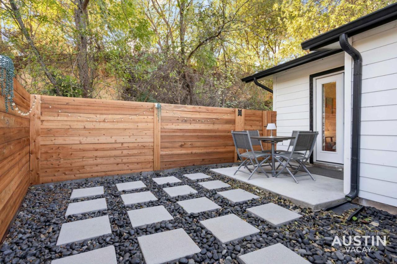 Close To Barton Springs And Zilker W King Br And Patio Apartment Austin