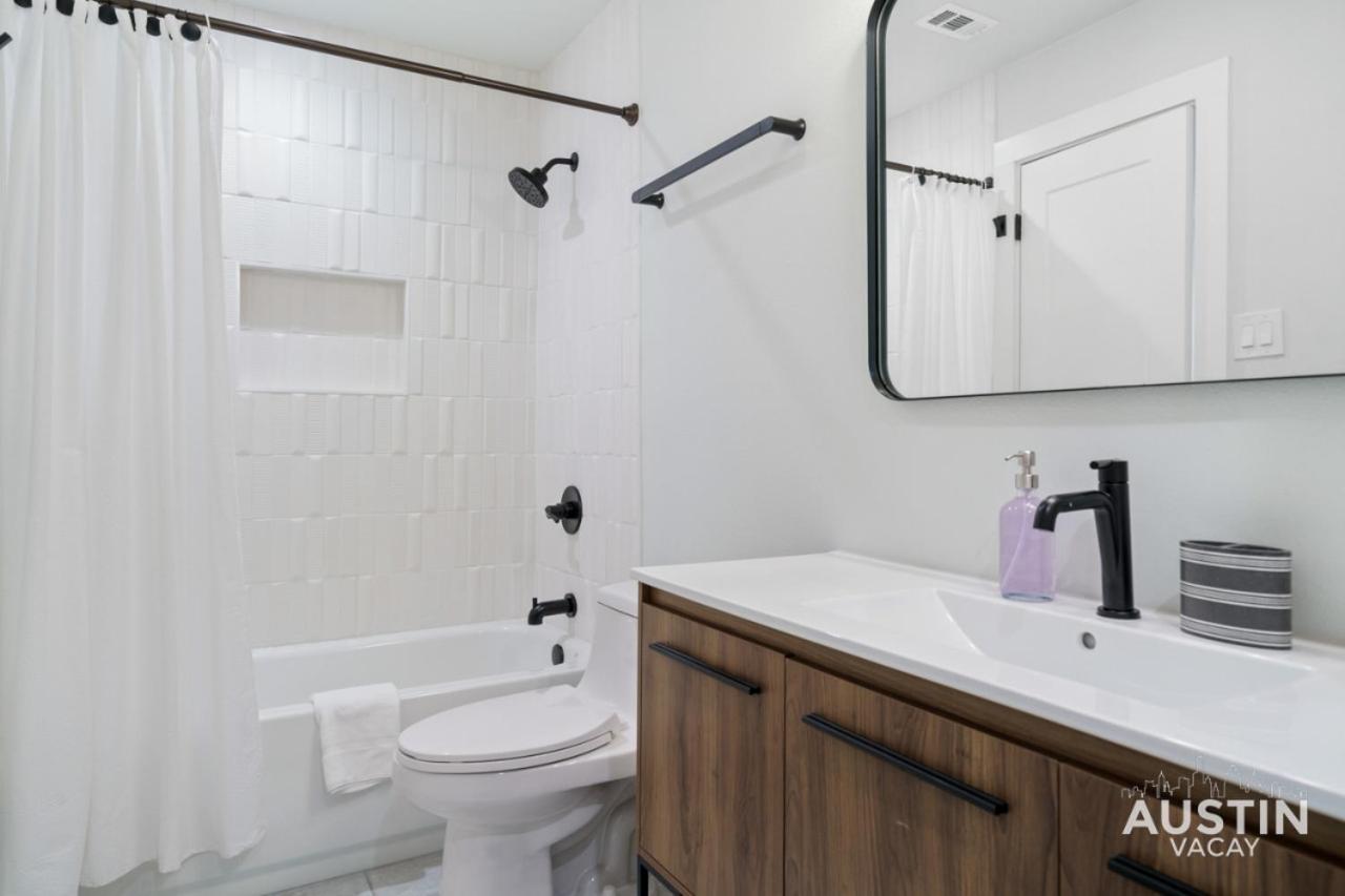 Close To Barton Springs And Zilker W King Br And Patio