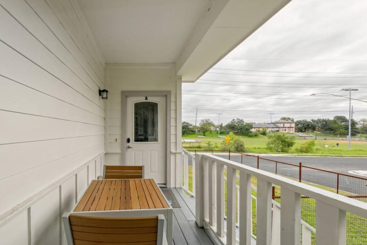 Modern East 4br Gem *
