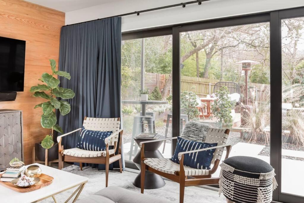 Cozy Retreat Walking Distance To Downtown * Austin