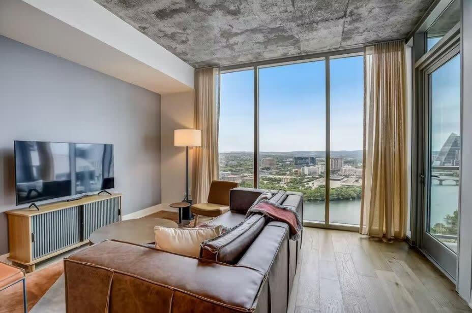 Holiday home Luxury 2br Rooftop Pool By Barcle *