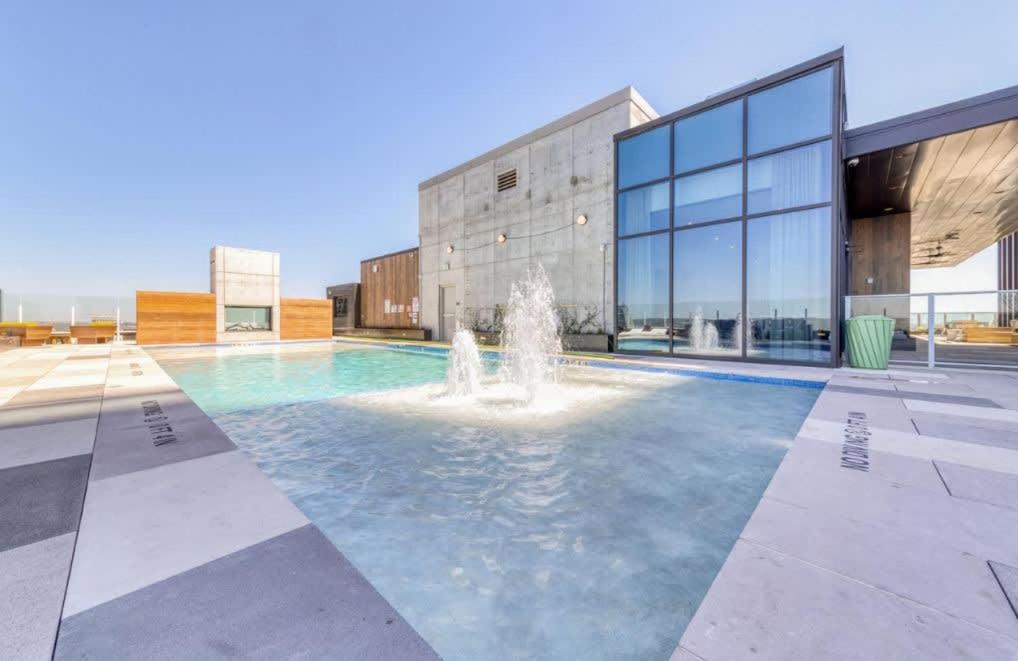 Luxury 2br Rooftop Pool By Barcle Austin