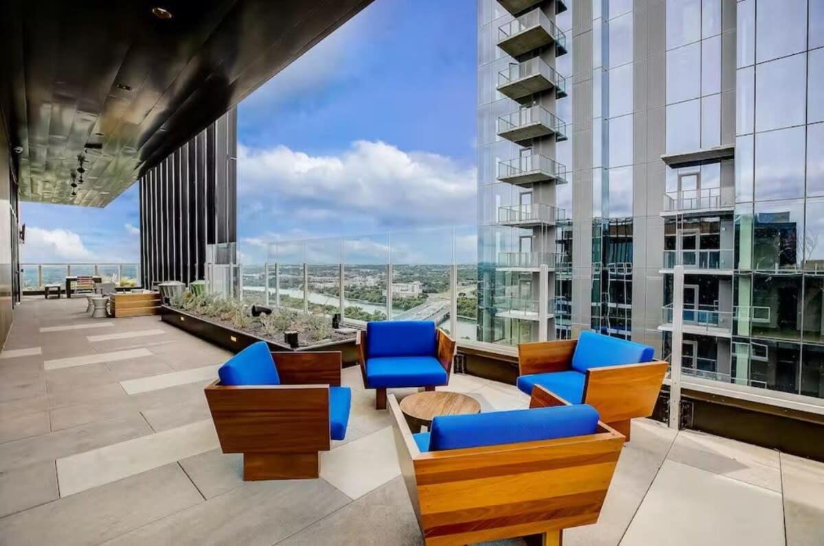 Luxury 2br Rooftop Pool By Barcle Austin