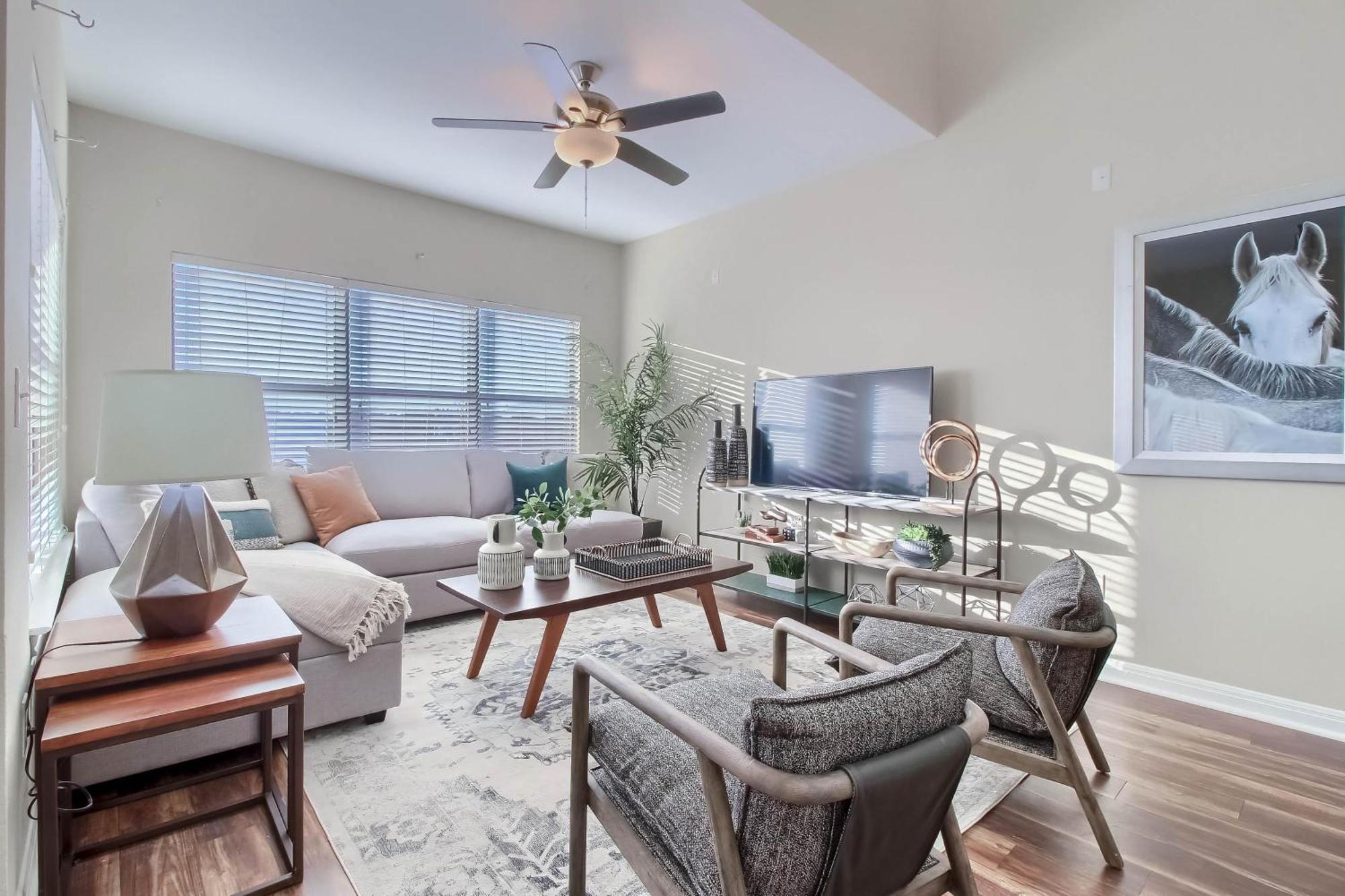 4br Loft Townhome Near West Campus *