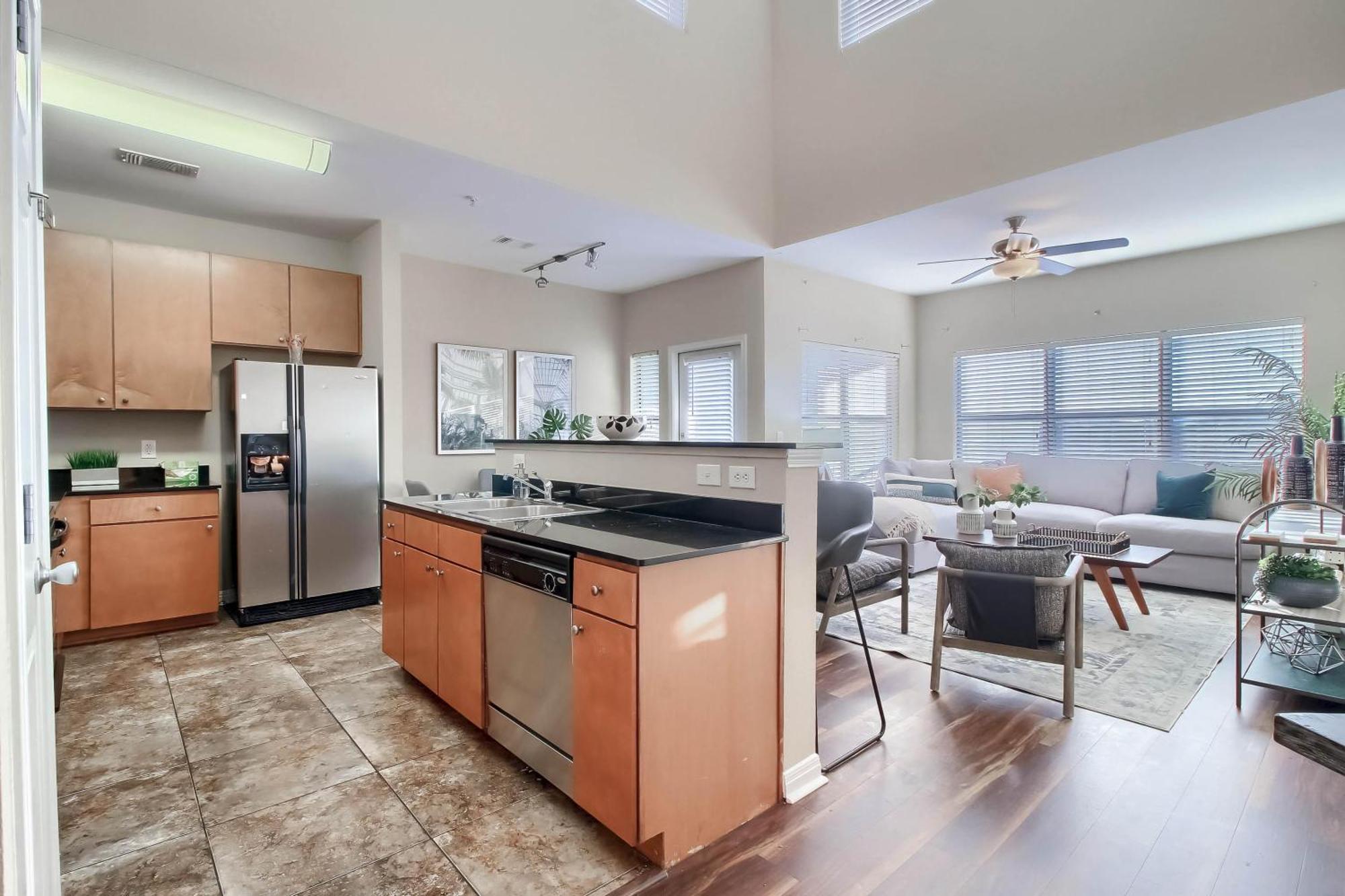 Apartment 4br Loft Townhome Near West Campus