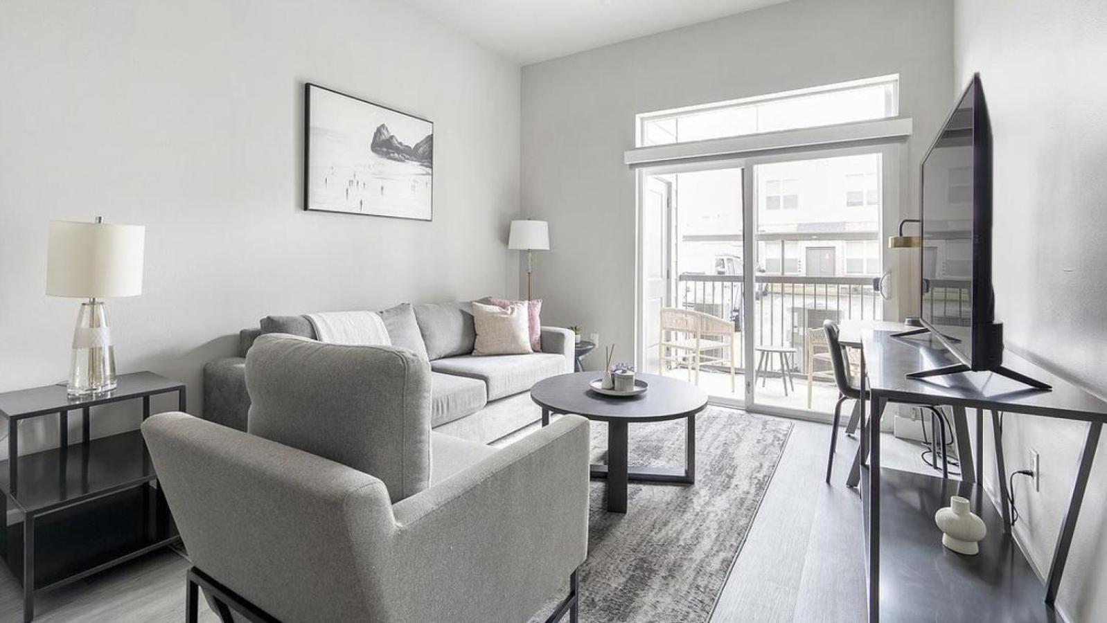 Landing Modern With Amazing Amenities