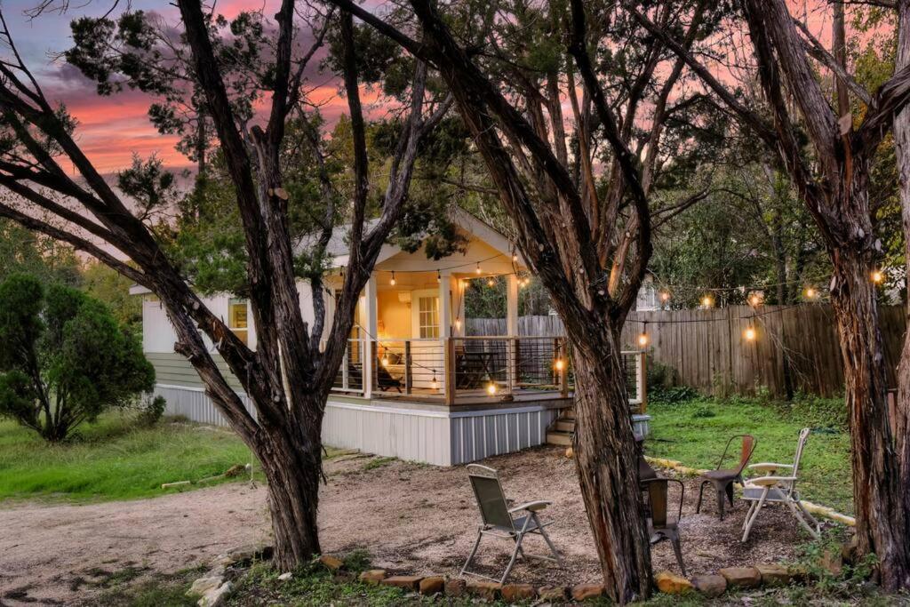 Lone Star Tiny - 15 Minutes To Downtown Holiday home Austin