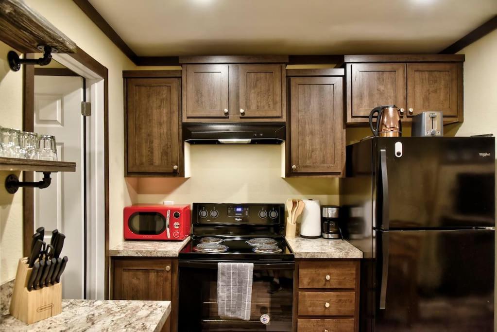 Lone Star Tiny - 15 Minutes To Downtown Holiday home *