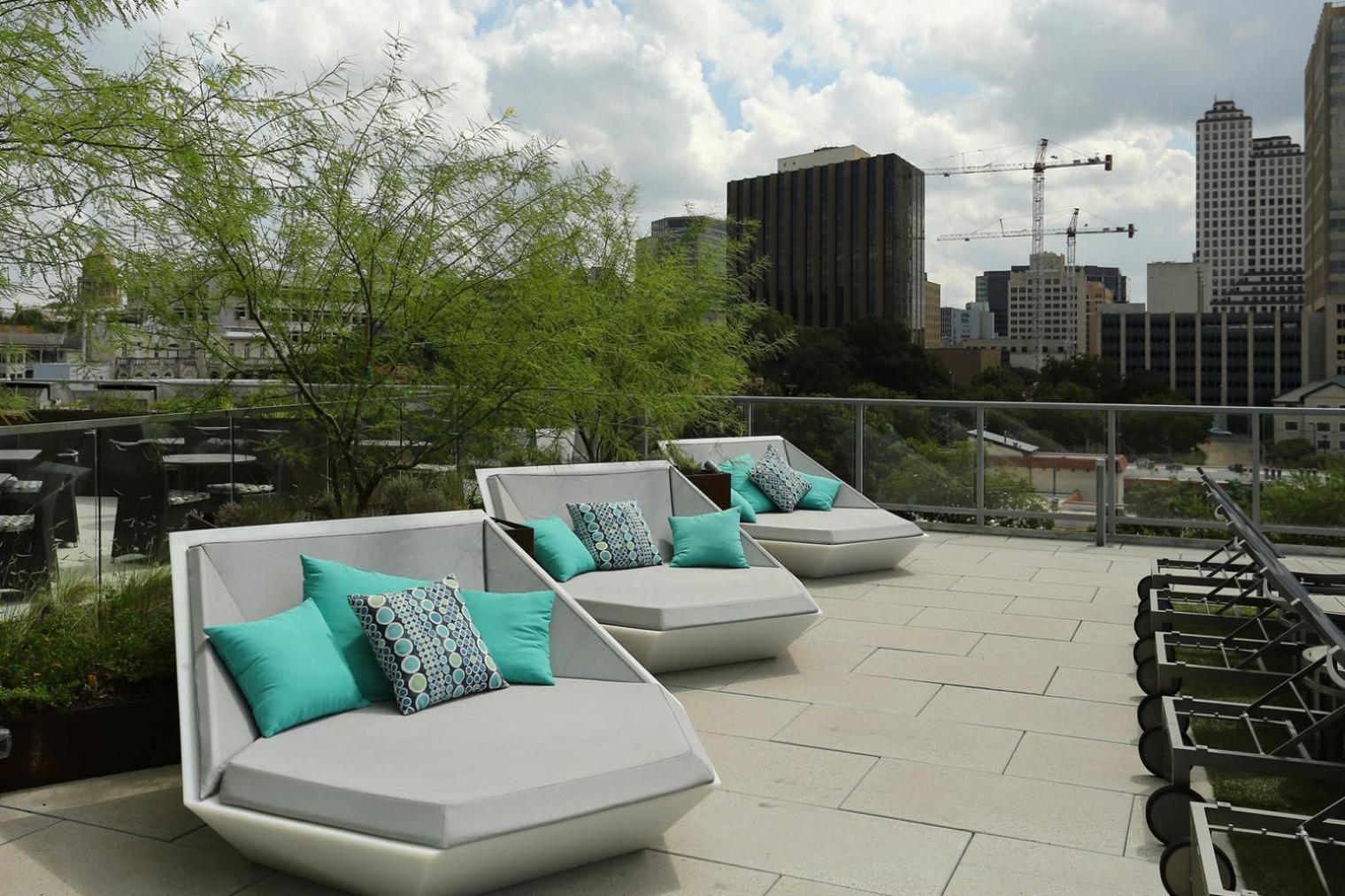 Apartment Downtown 2br W Gym Wd Pool Nr 6th St Bars Atx-7