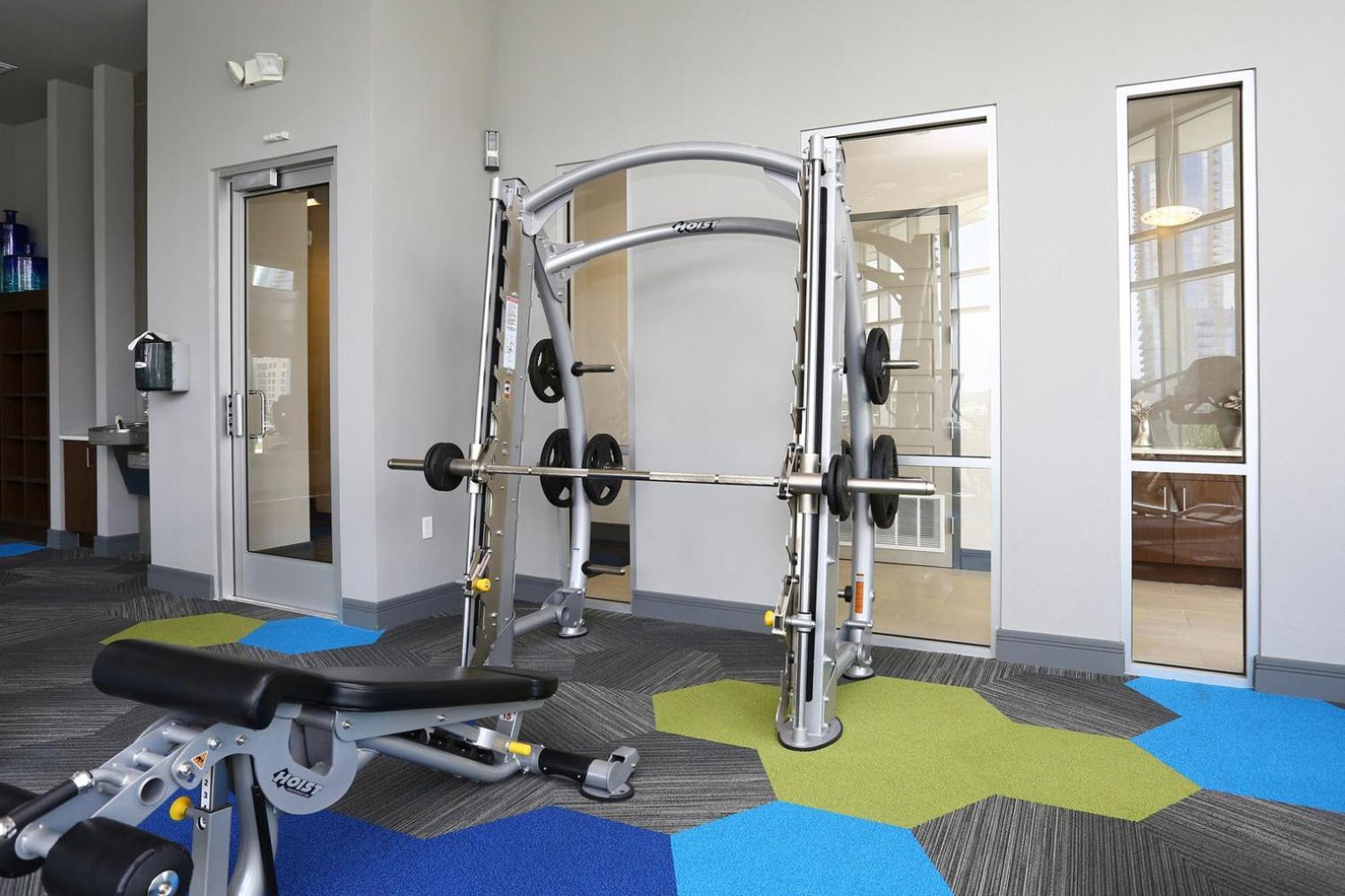 Downtown 2br W Gym Wd Pool Nr 6th St Bars Atx-7 Austin