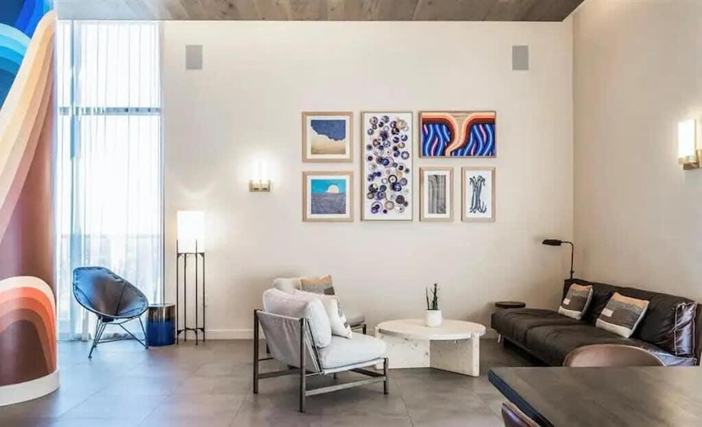 Holiday home Luxury 2br Rooftop Pool By Barcle