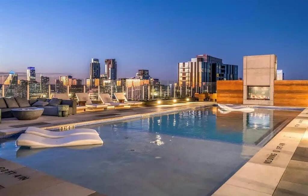 Luxury 2br Rooftop Pool By Barcle * Austin